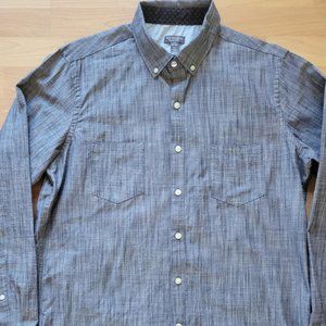 Van Heusen Long Sleeve Button Down - Never Tuck - 16-16 1/2 (L)